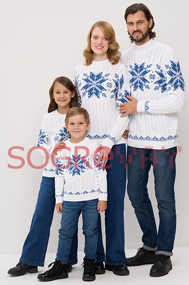 одинаковая одежда в стиле family look: Winter