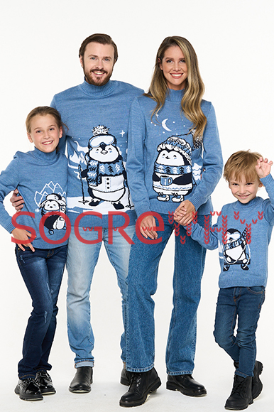 одинаковая одежда в стиле family look: Роза Хутор