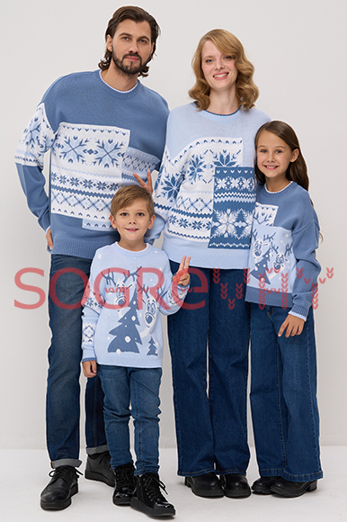 одинаковая одежда в стиле family look: Аляска